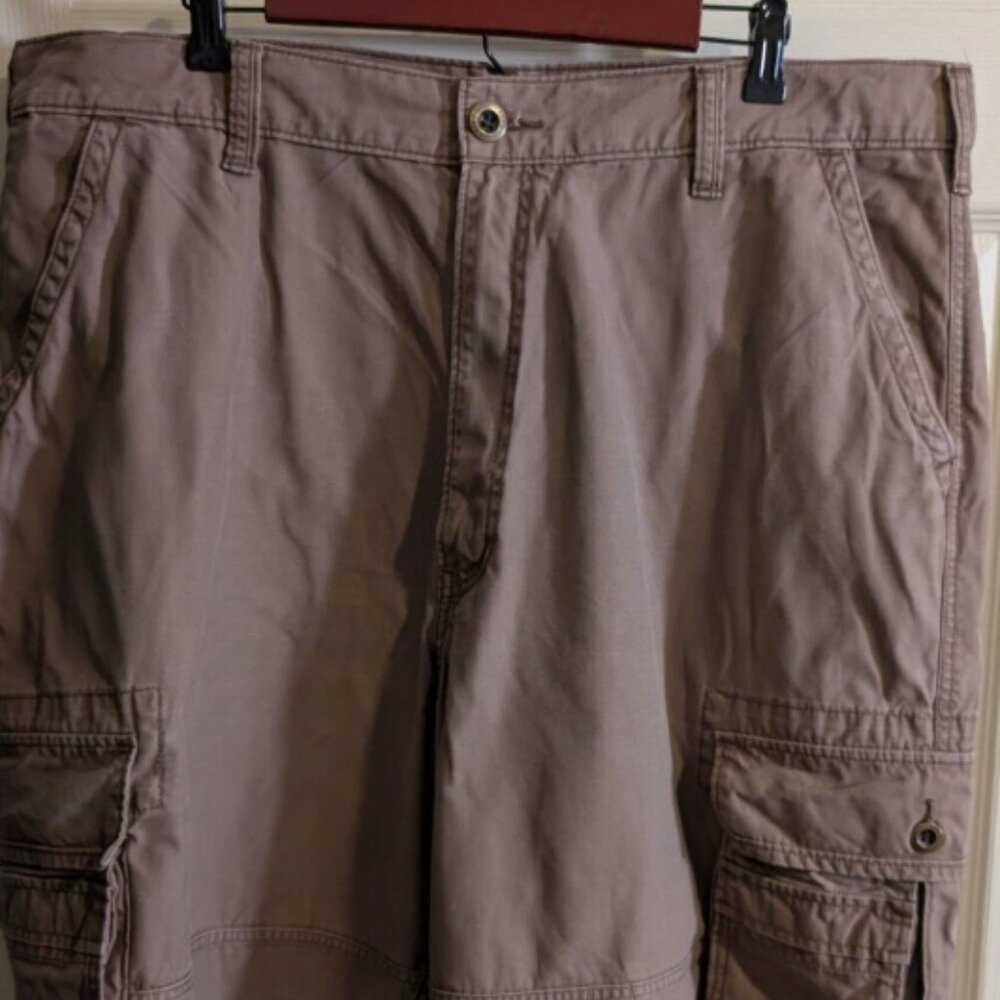 Levi Strauss Mens Size 40 Beige Khaki Cargo Shorts